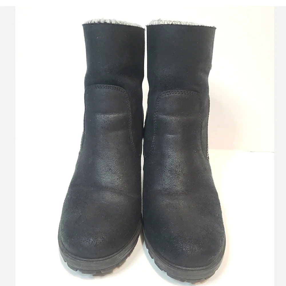 Steve Madden Felicia Sweater Lugged Sole Chunky Heel Grunge Preppy Ankle Boots